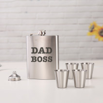 Набор фляга с рюмками "Dad boss"